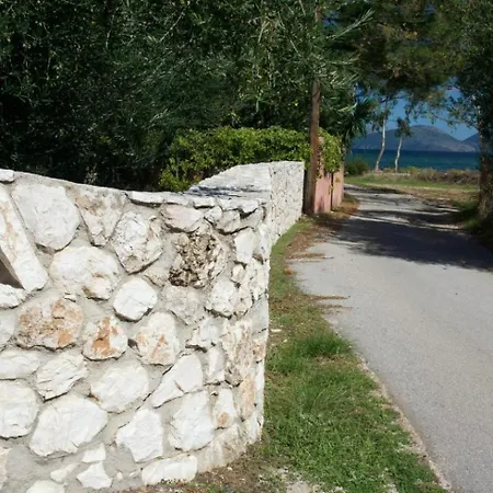 Thalia * Sami (Kefalonia)